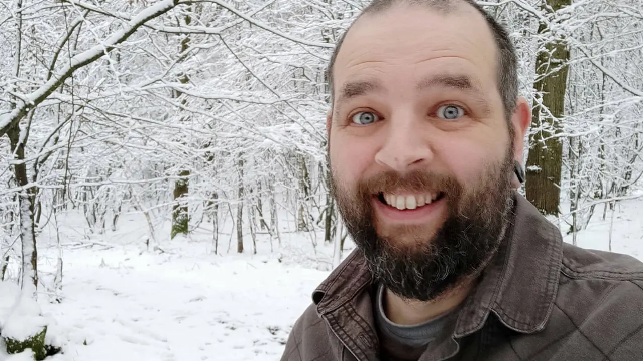 Kent Survival: Andrew Davidson’s Net Worth, Bushcraft Skills & Outdoor Adventures 1 Kent Survival Andrew Davidson’s Net Worth, Bushcraft Skills & Outdoor Adventures