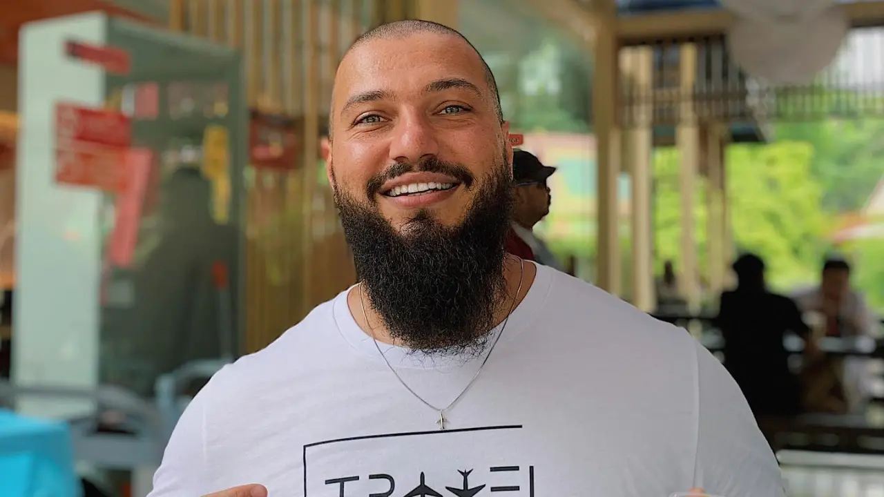 Who Is Davud Akhundzada The Travel Vlogger Turning Adventures Into Impact